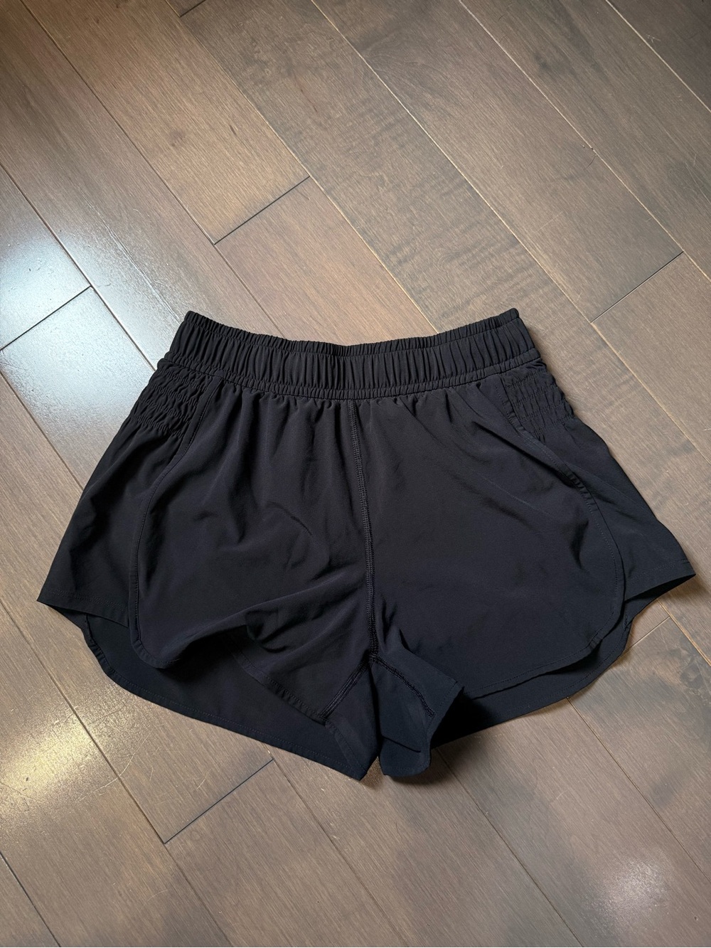 Lululemon Ruched Side High Rise Short 3”